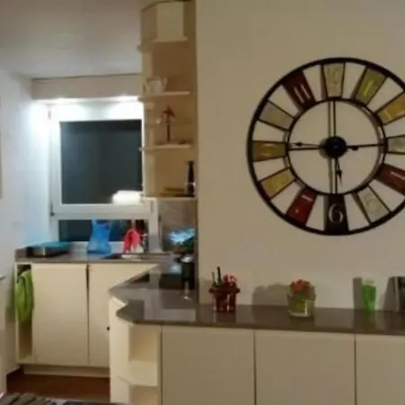 Casa Laura, Brione Sopra Minusio בית נופש *