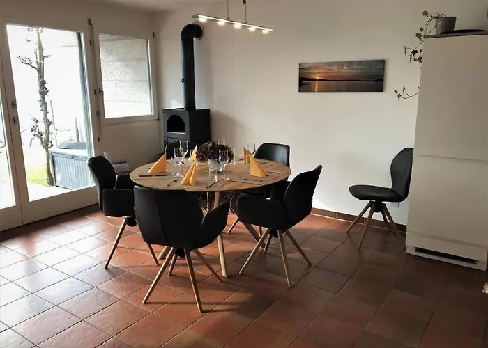 Casa Laura, Brione Sopra Minusio *